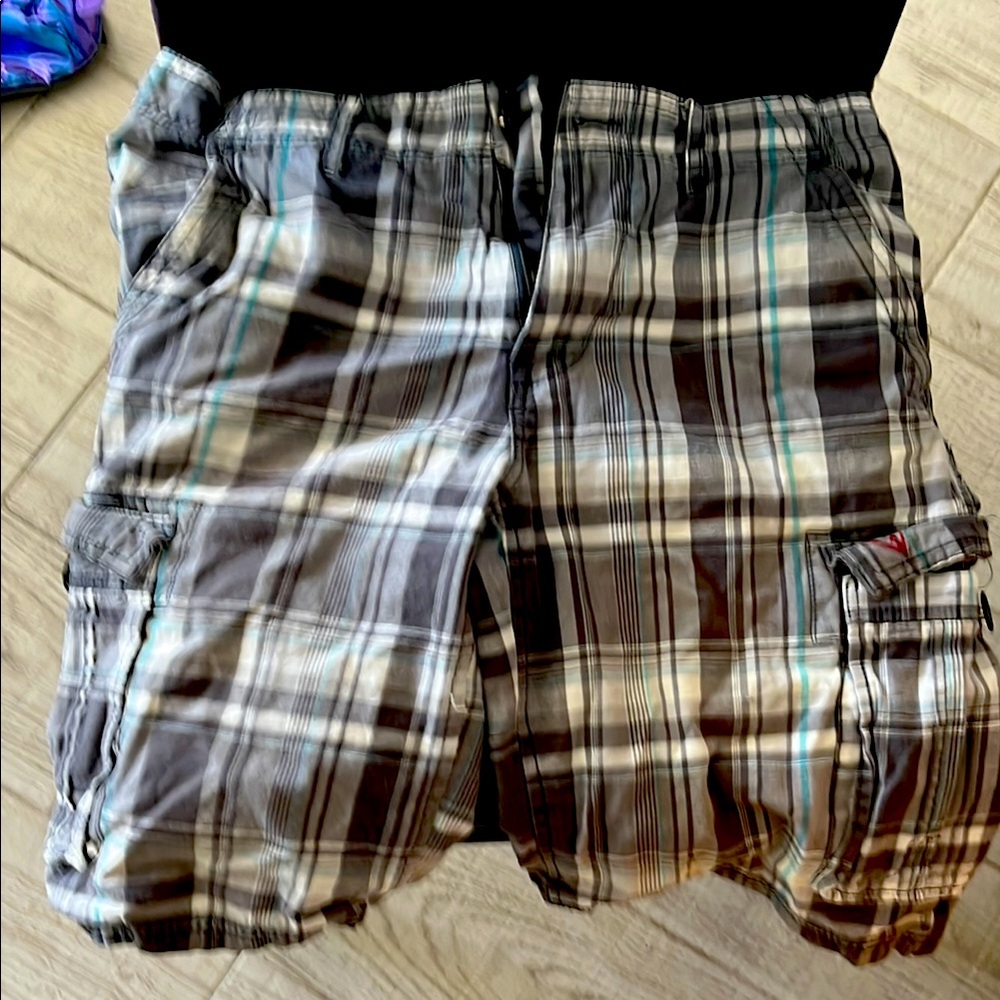 Guess Gray and Black Cargo Shorts
